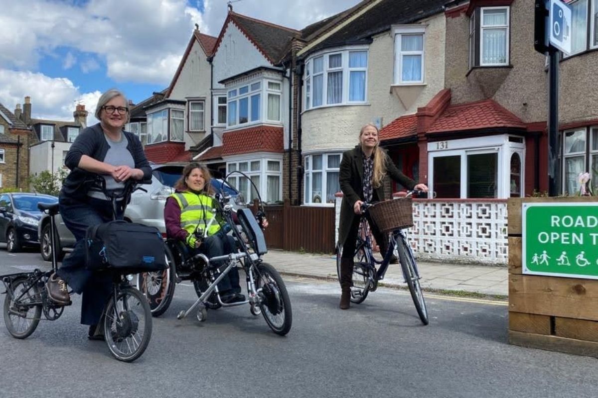 Sian Berry visited a low traffic neighbourhood alongside Assembly candidate Caroline Russell and activist Isabelle Clement. Credit: London Green Party