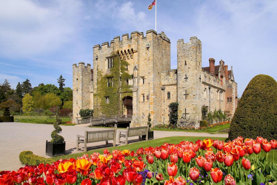 Winston Churchill’s oil painting of Hever gardens returns home to castle